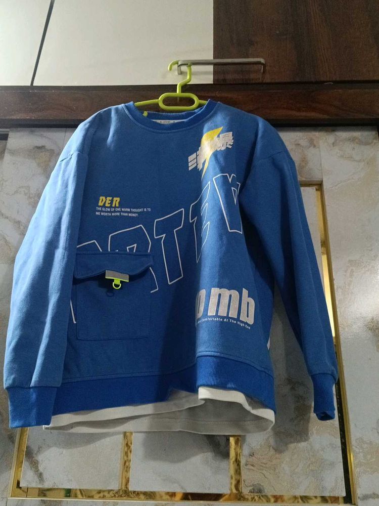 Stylish Blue Graphic Sweatshirt