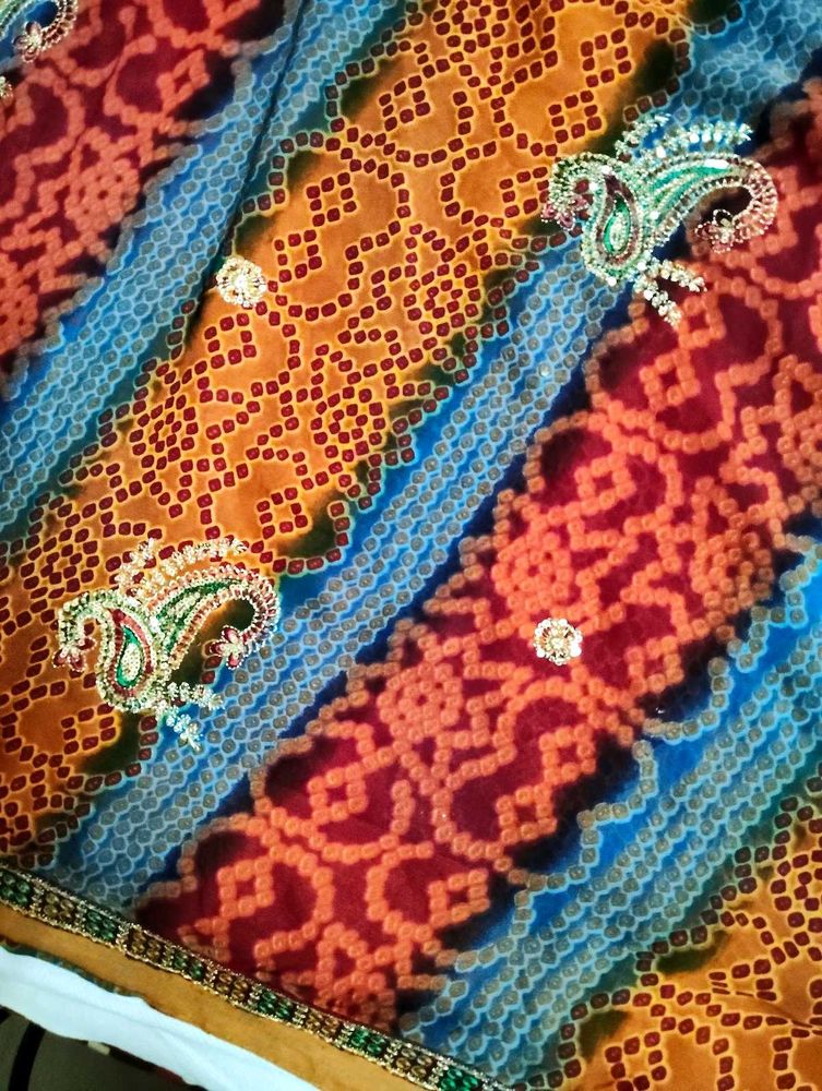 Saree with blouse - like new 💗