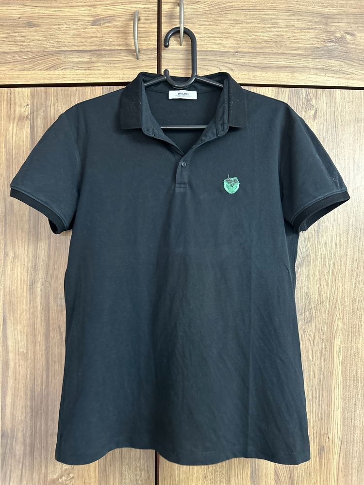 MAGIC JAMES T-Shirt