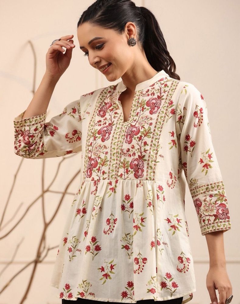 Floral Embroidered Tunic Top