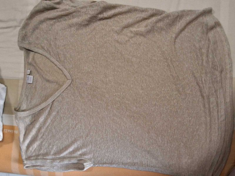 Beige Casual Tshirt