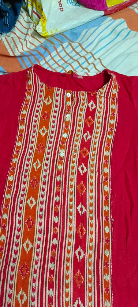 Cotton kurti..upto 34 bust....no flaws