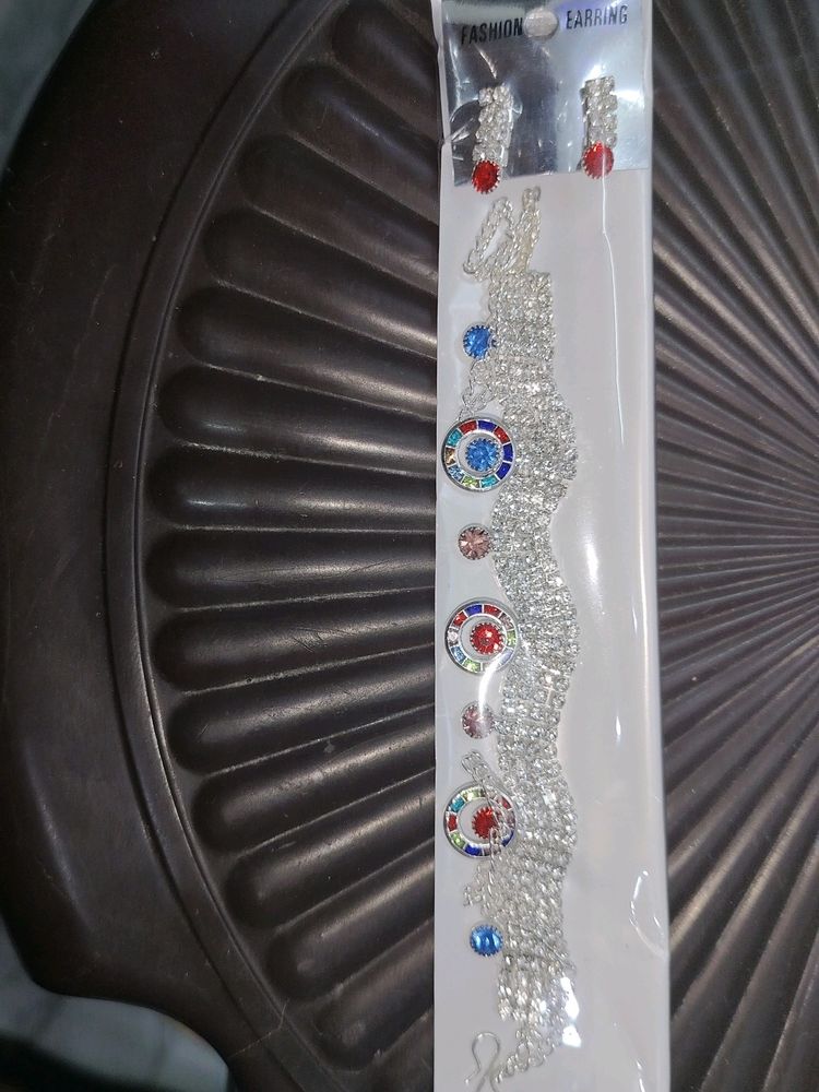 NECKLACE WITH EARRINGS