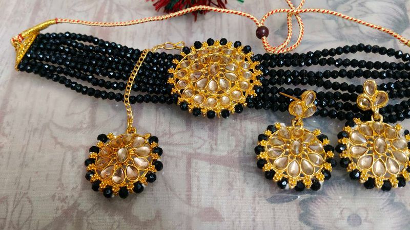 black beadsJewellery Set