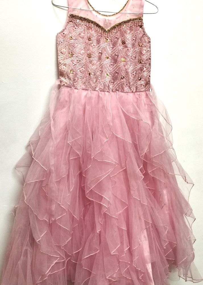 Selling a Pretty Gown.