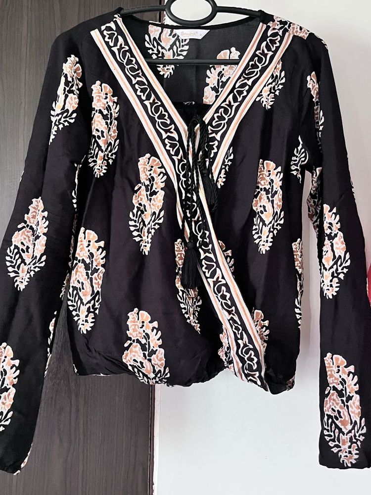 Beautiful Women Black Wrap Top