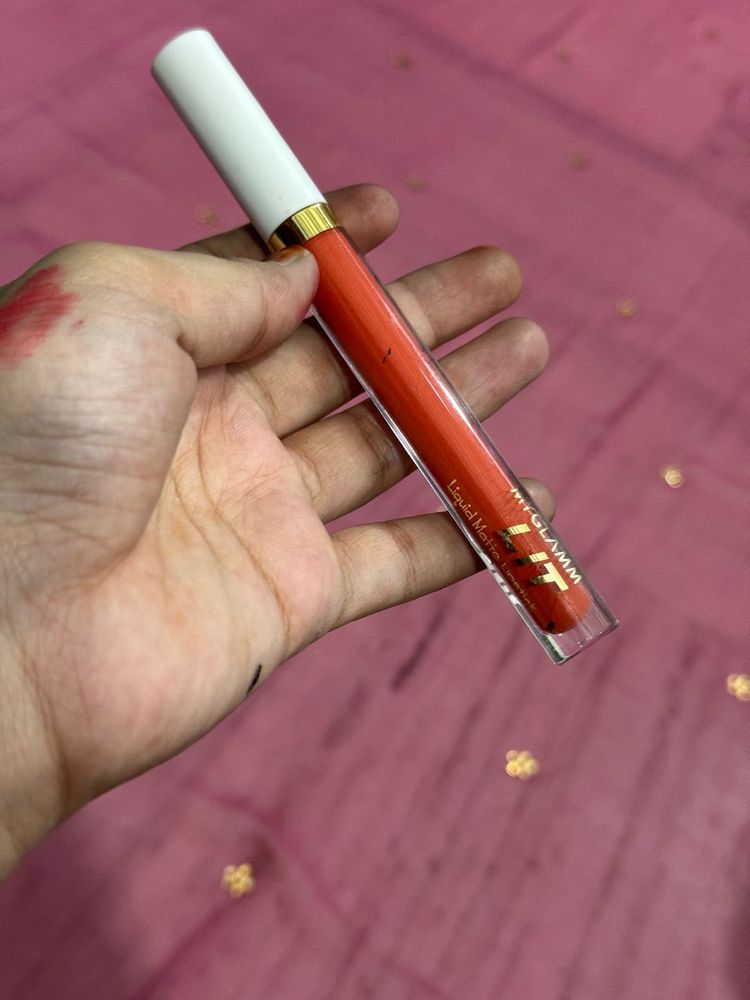 MyGlamm Lipstick