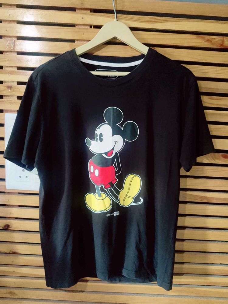 Round Neck Half Sleeves Cotton Tshirt