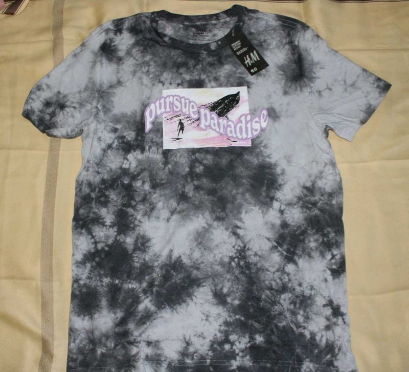 H&amp;M Tie Dye &#34;Pursue Paradise&#34; Tee