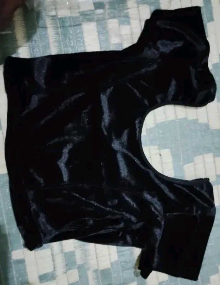 Black Blouse ( Velvet )