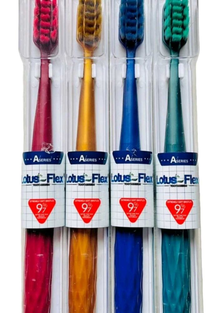 Lotus Flex Toothbrush Set 4 Piece