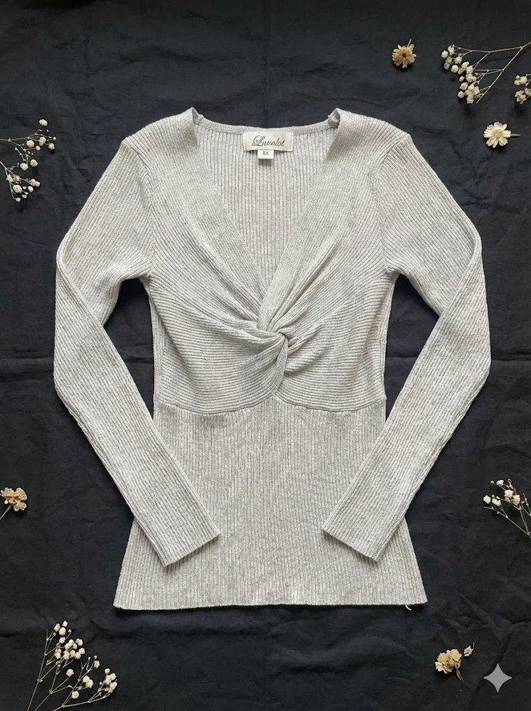 Gray Twist Front Long Sleeve sweater