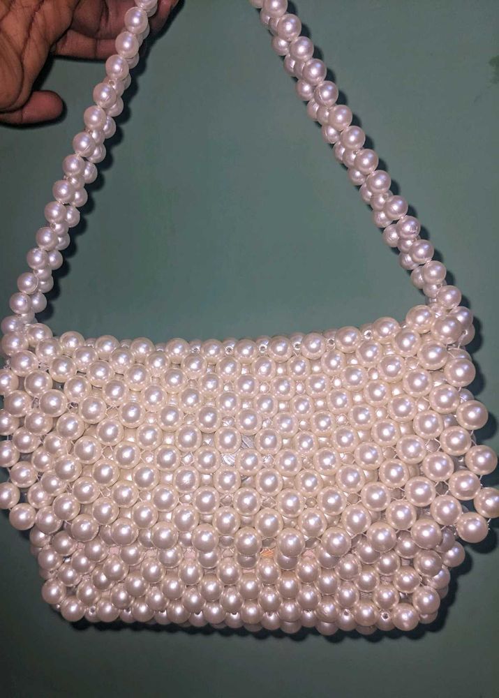 🦪 Pearl Beaded Handbag