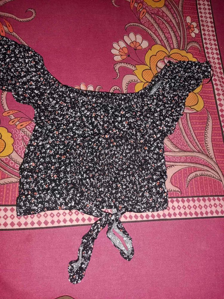 Floral Tie-Front Crop Top