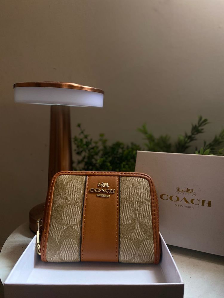 Coach Mini Wallet with box(Sold Out)