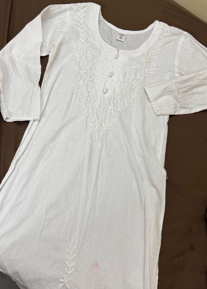 White Embroidered Kurta32-34