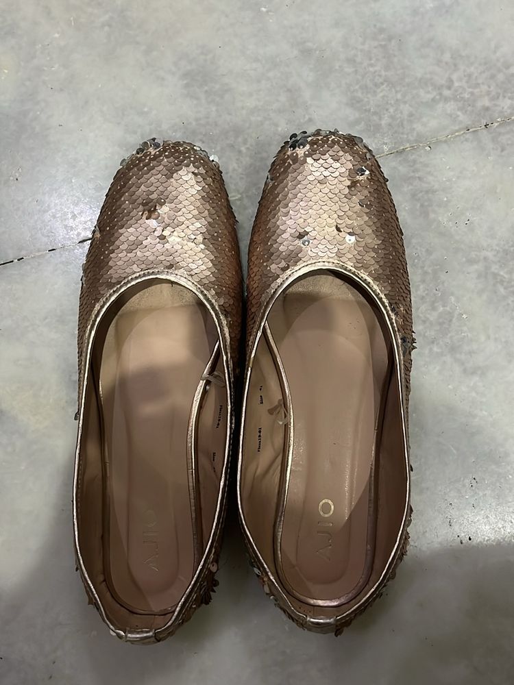 Reversible Sequins Bellies (size 41)