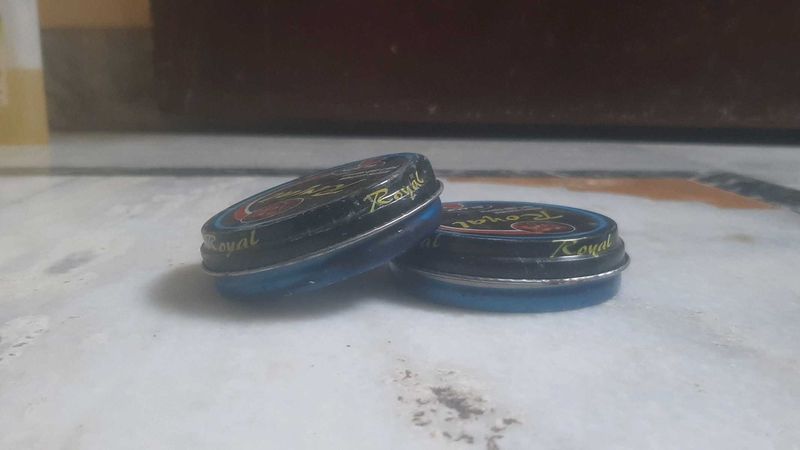 BLACK SHOES POLISH OF ROYAL