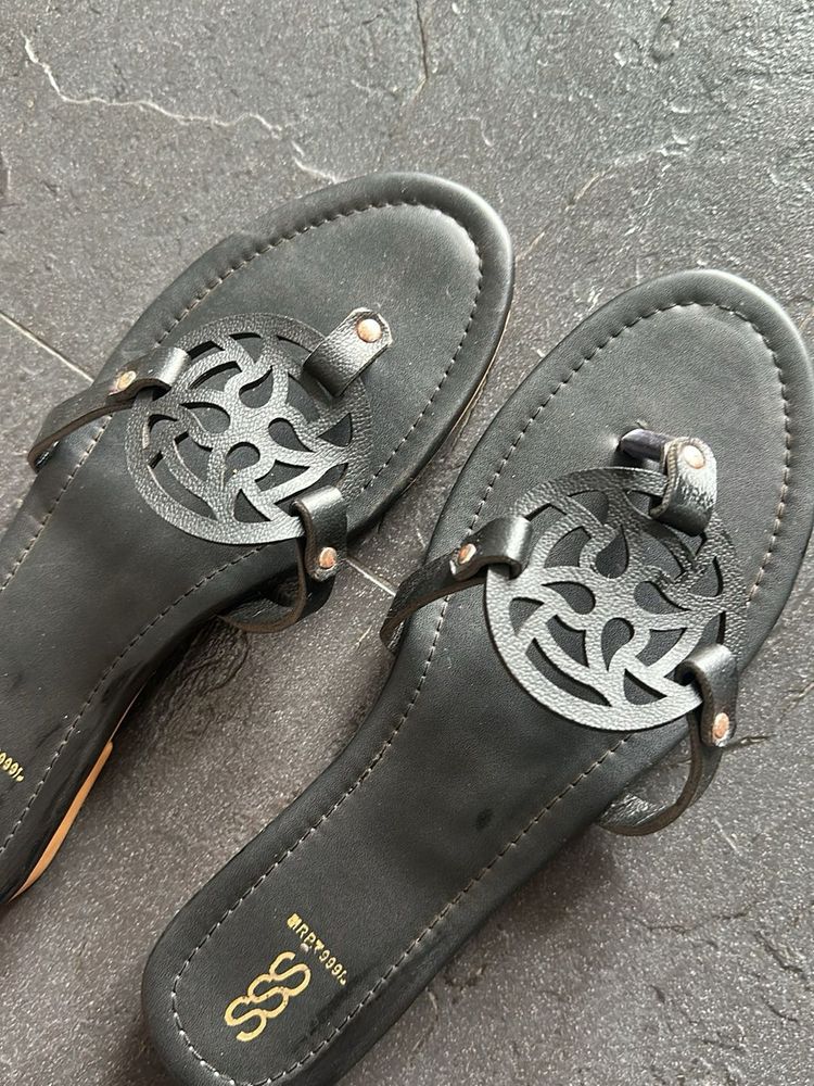 SSS Black Flats