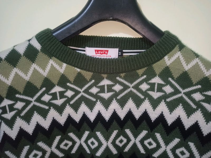 Levi&#39;s Sweater