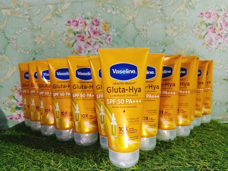 Vaseline Gluta-Hya SPF50 Sunscreen