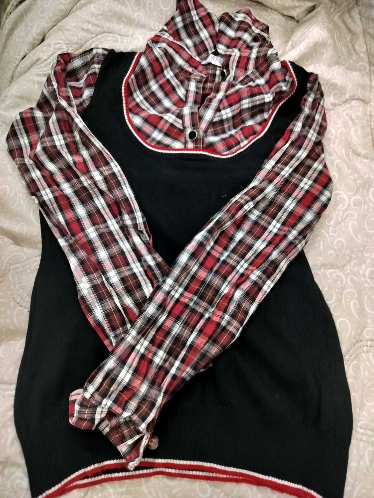 Stylish Plaid Accent Top