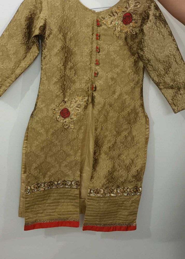 Gold Embellished Kurti