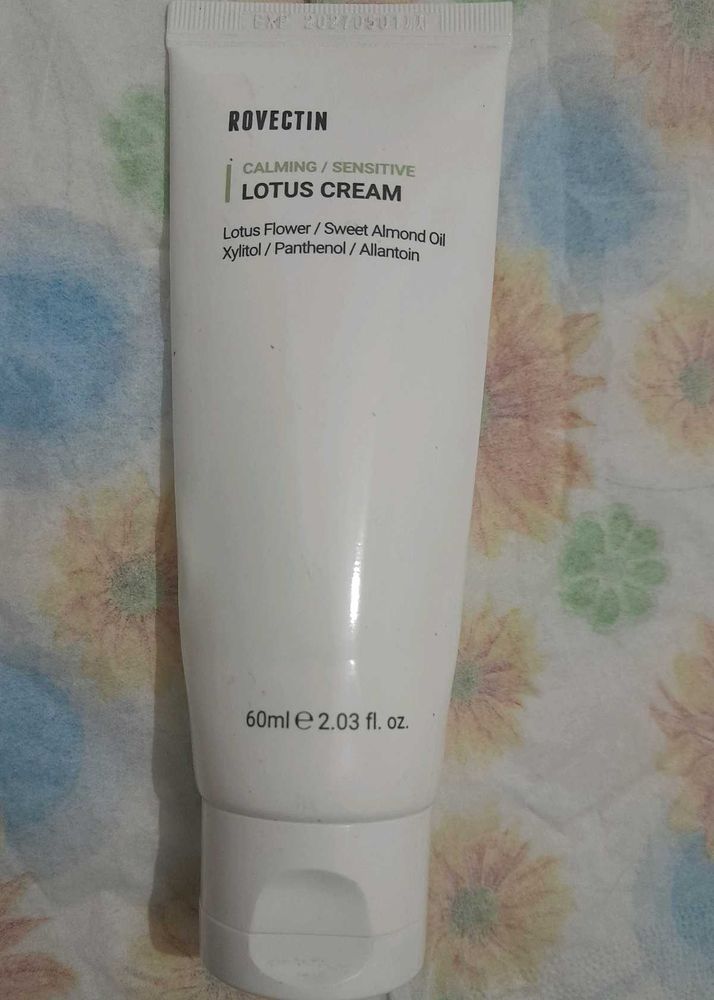 korean brand Rovectin Lotus Cream