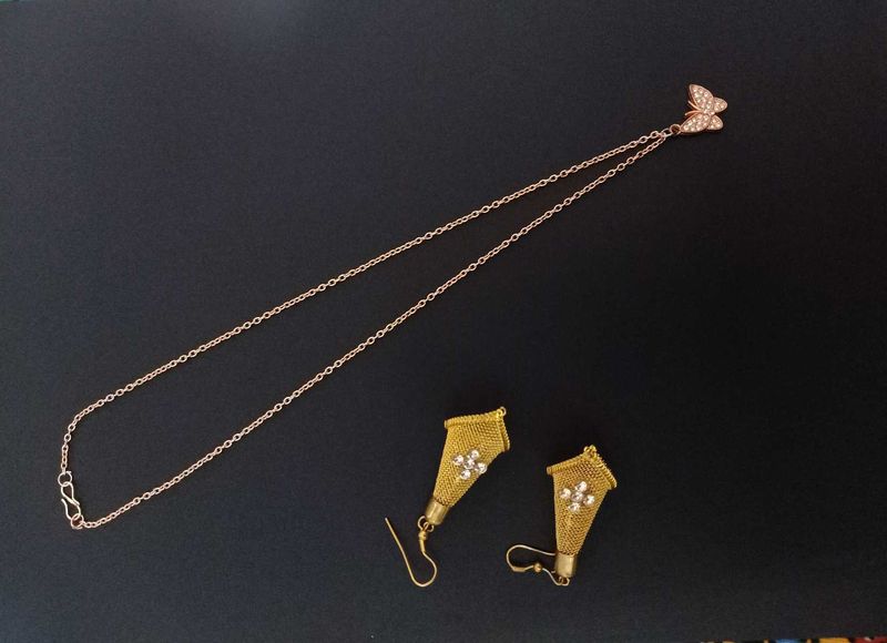 Combo Of Earing And Chain