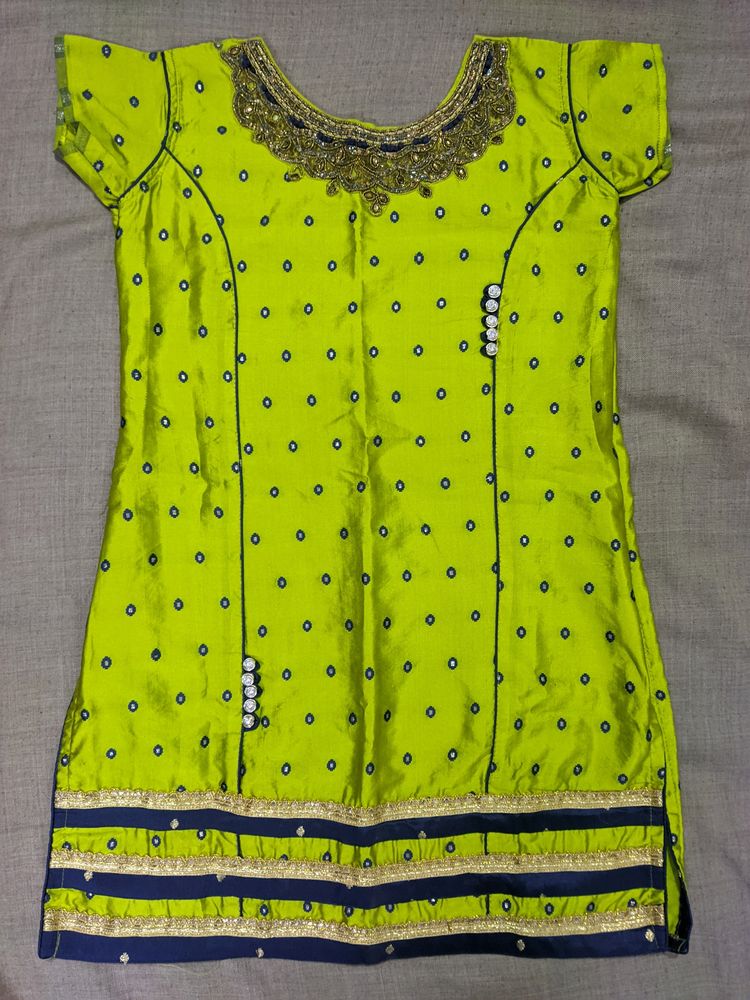 Kurta Set With RE Work Top