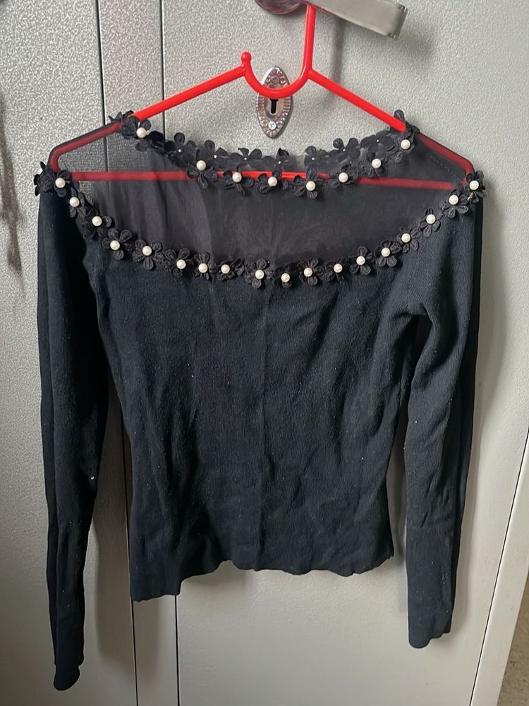 Floral Trim Long Sleeve Top