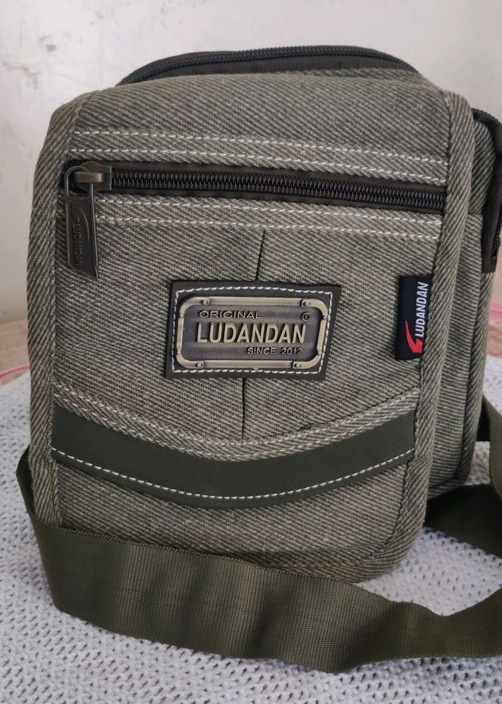 LUDANDAN ORIGINAL UNISEX SLING BAG