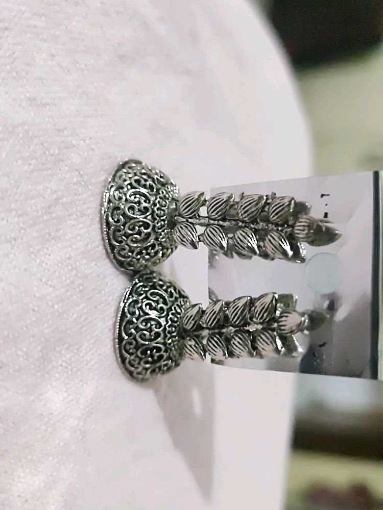 Leaf Traditional Metal Jhumki
