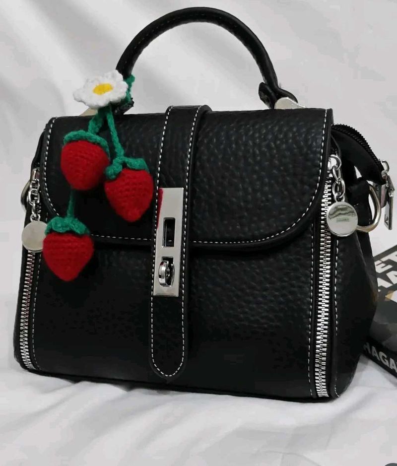 STRAWBERRY BAGCHARM