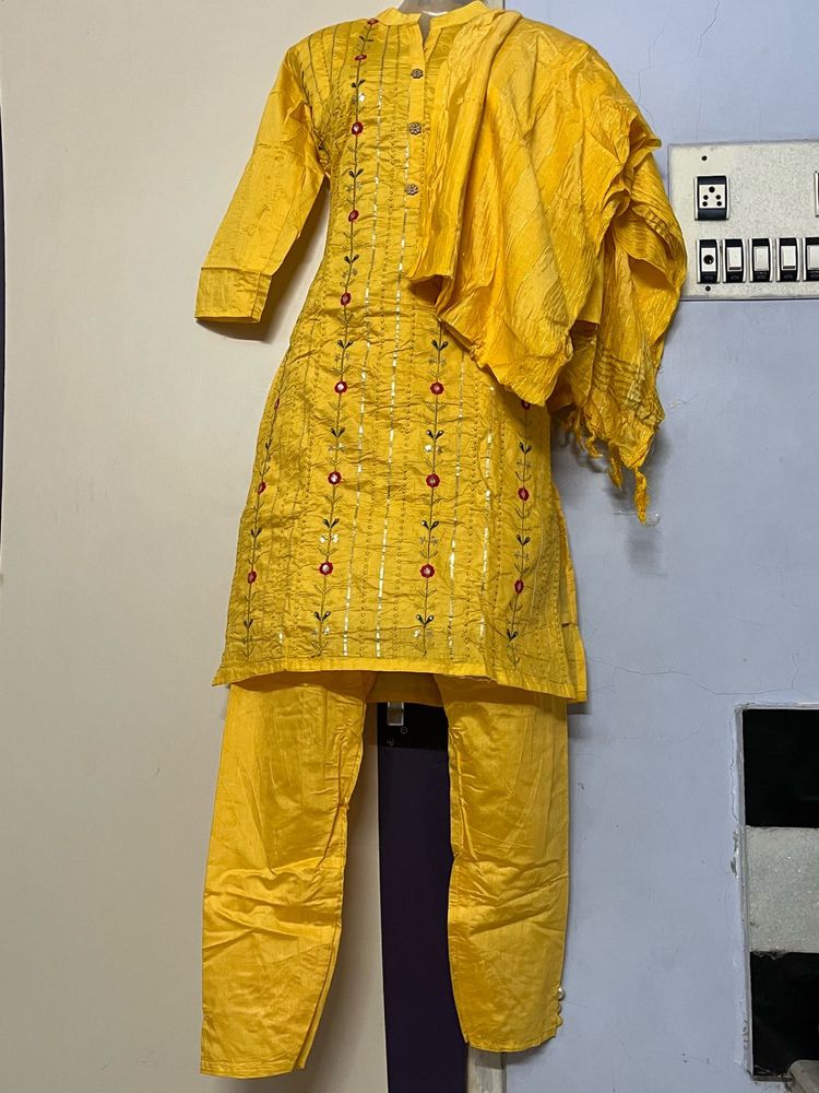 Designer Yellow Kurta Set