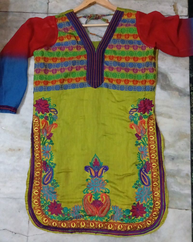 Women&#39;s Kurta