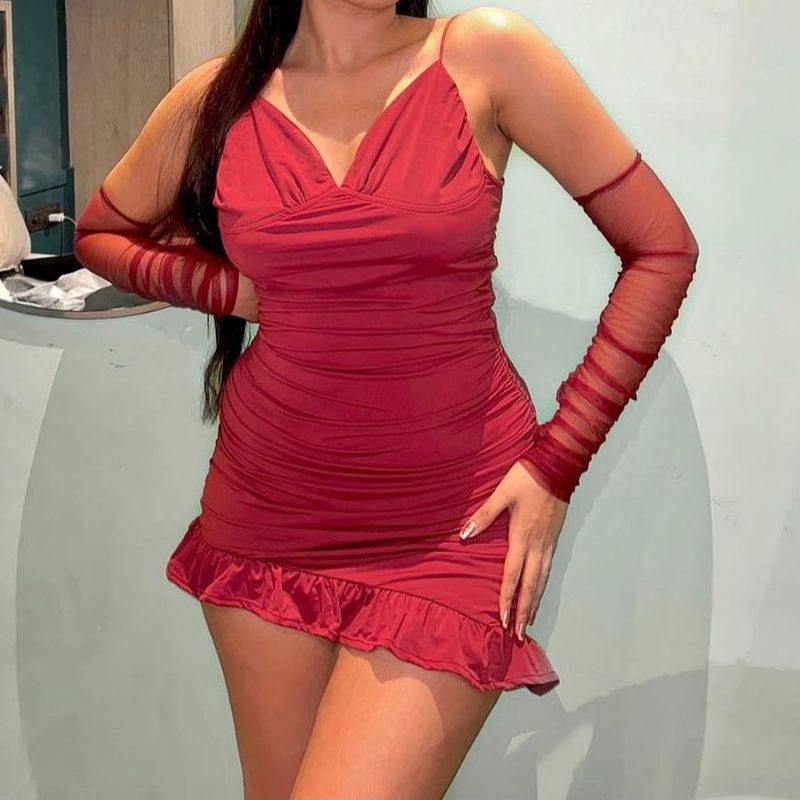 Dress With Hand Gloves