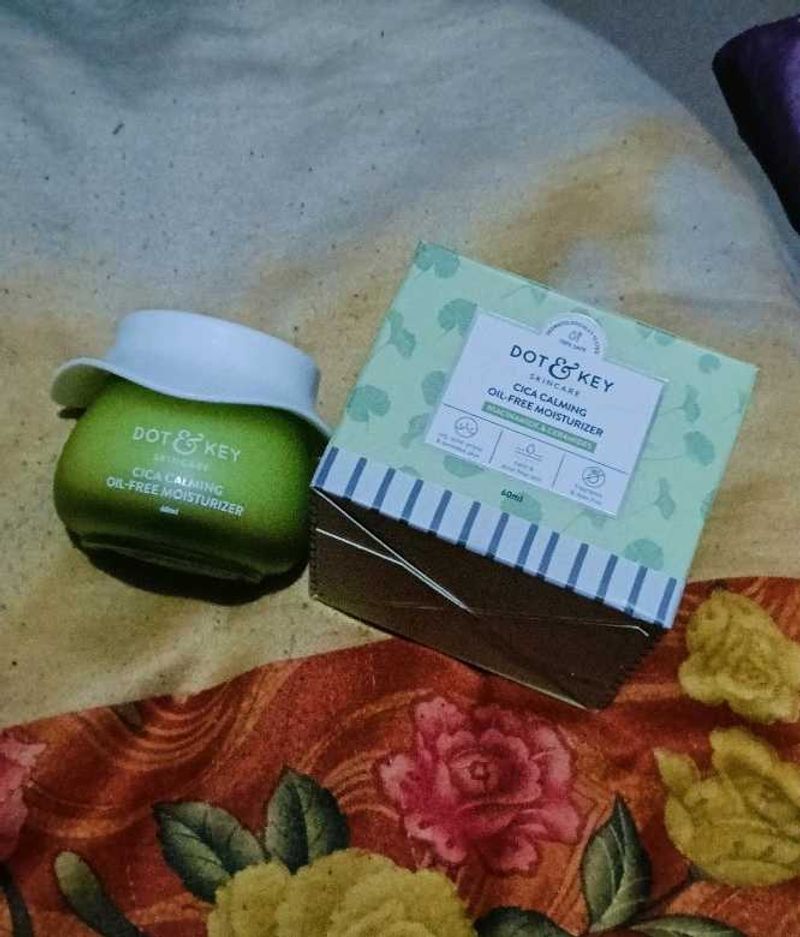 Dot &amp; Key Cica Gel