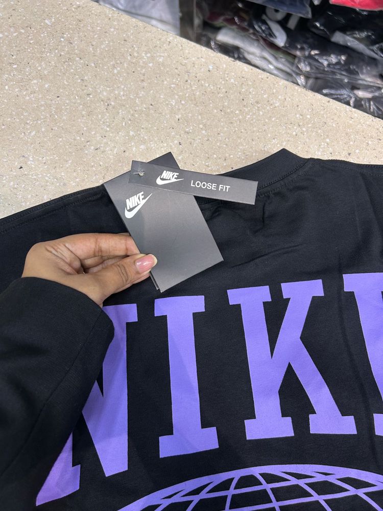 Nike Graphic Tee