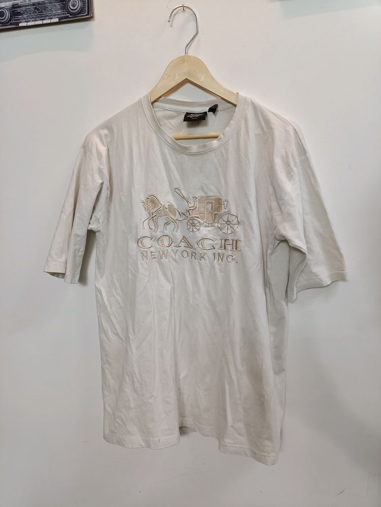 White Tshirt