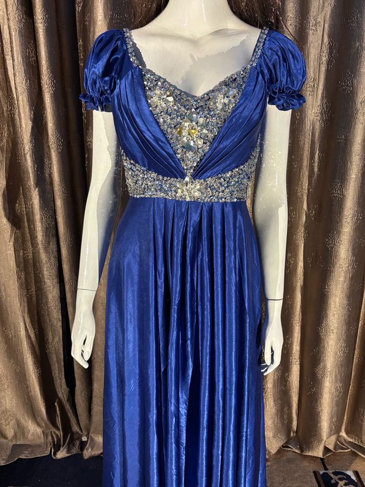 Elegant Royal Blue Evening Gown