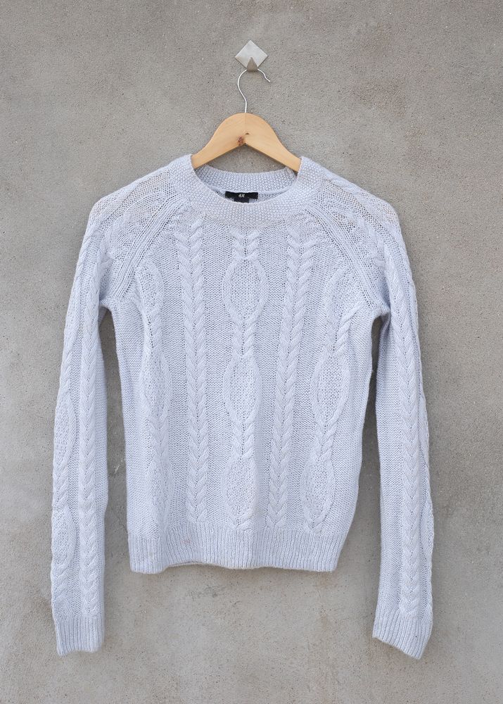 H&amp;M Feminine Sweater