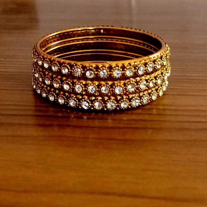 Gold Tone &amp; Rhinestone Bangle Bracelet Set