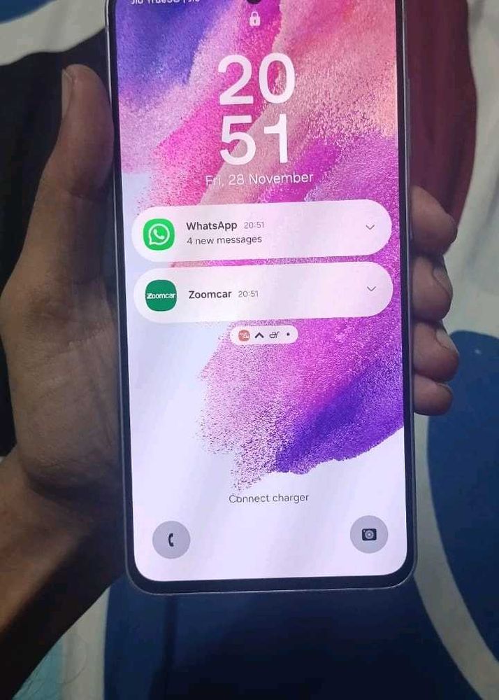 Samsung S21 Fe 256gb Storage- Backdoor Small CRACK