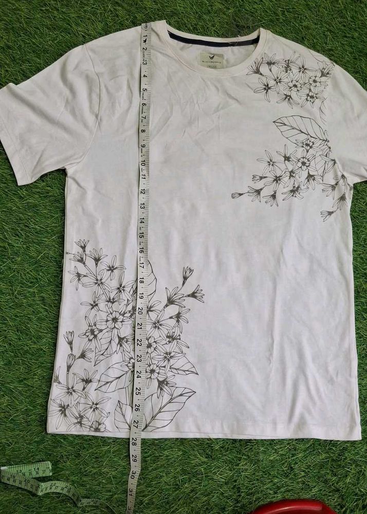 Brand New White Floral Print T-Shirt