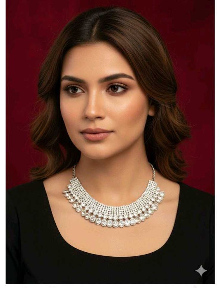 Elegant Diamond Necklace new with tag