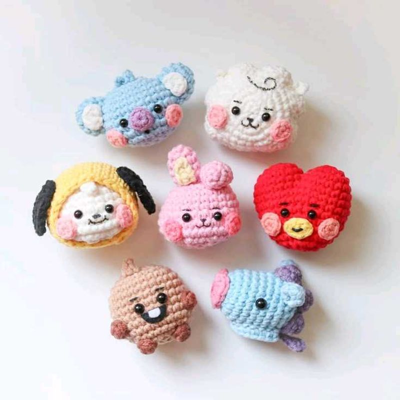 Bt21 Crochet Keychain