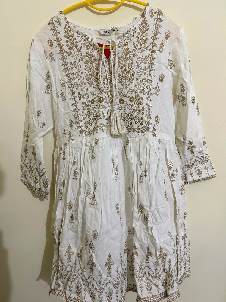 Short Off White Kurti