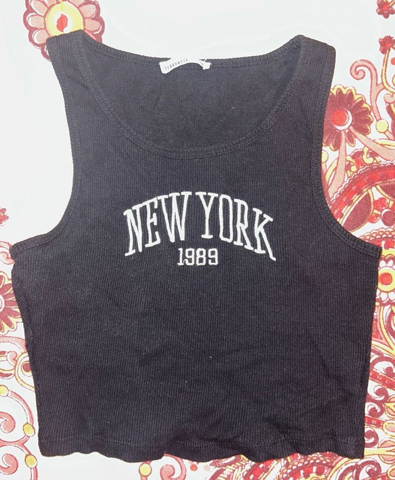 Black Sleeveless Crop Top