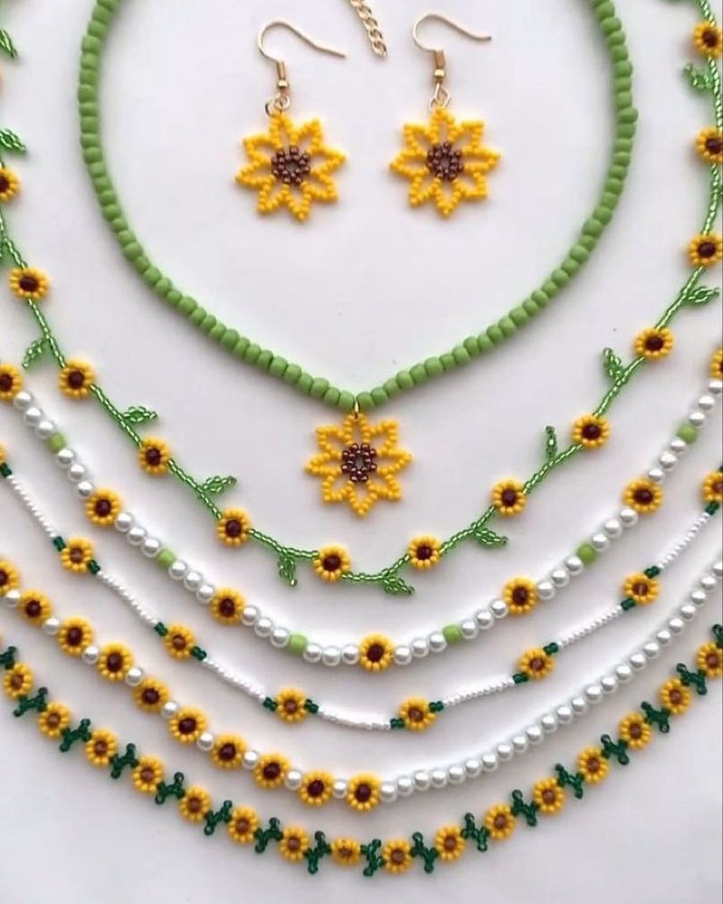 Sunflower Beaded Necklace &amp; Earring Set